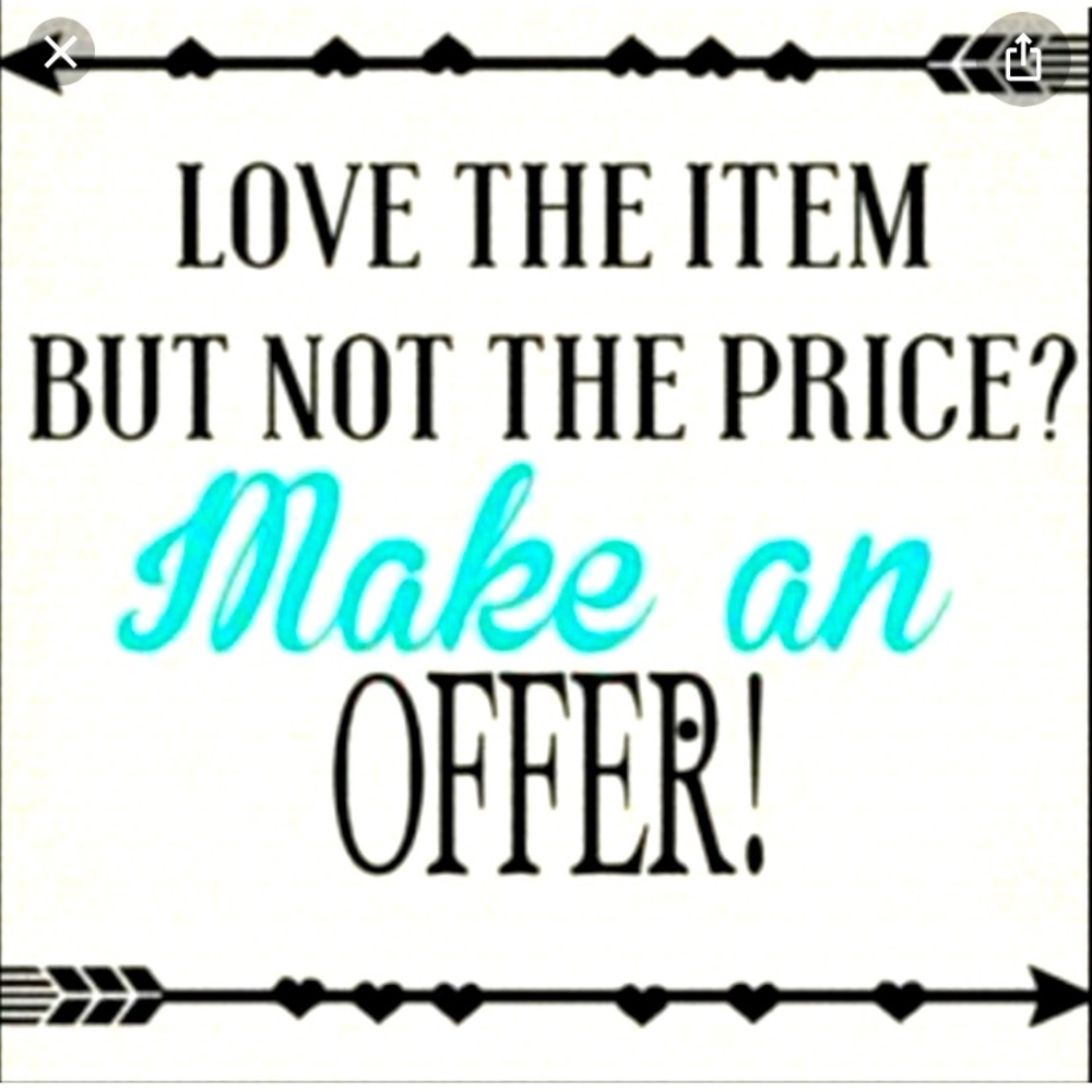 Hi I’m Sarah 💜 Welcome to my page! All reasonable offers will be considered!
